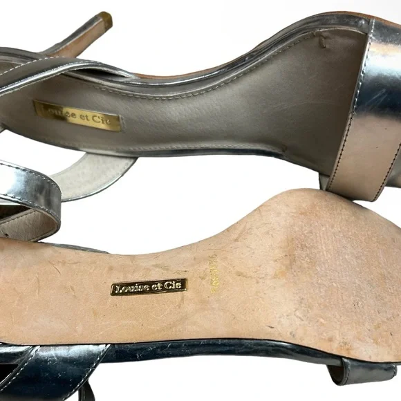 Louise Et Cie 'Hyacinth' Ankle Strap Sandal in Silver Leather Size 9.5 - Picture 5 of 7